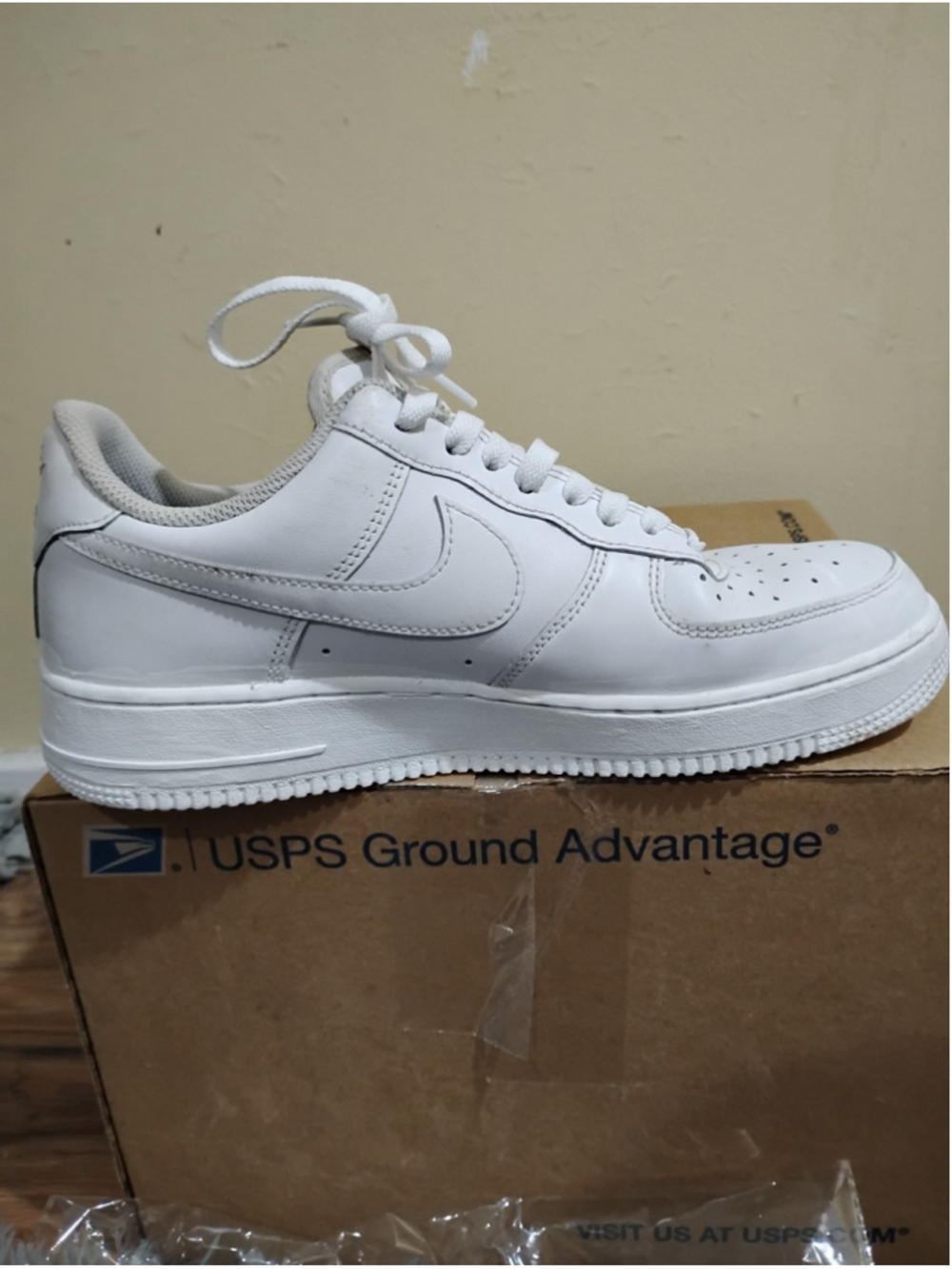 Nike Air Force 1 ‘07 Triple White Mens Size 9 Basketball Sneakers CW2288-111